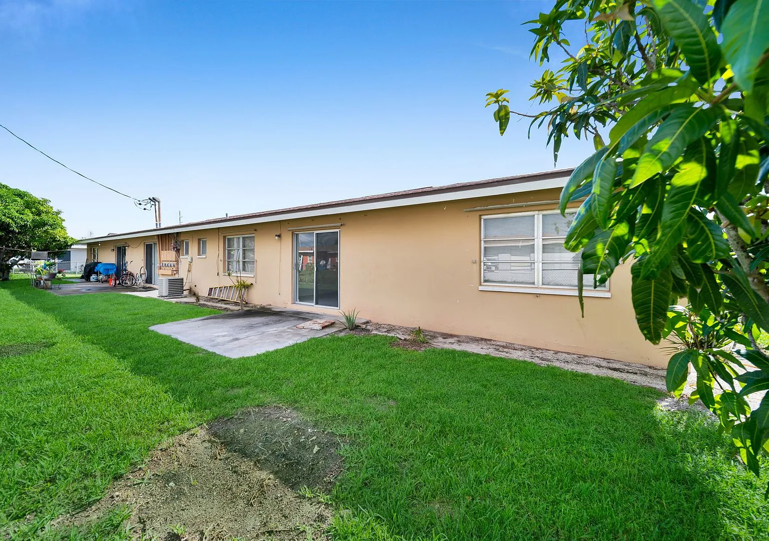 4824 Lucaya Dr — Photo 1