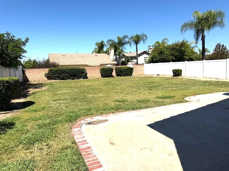 40087 Holden Cir — Photo 12