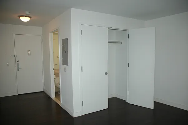 Rented by WIRE International Realty | media 20