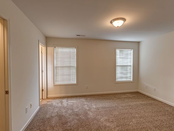 3rd image of 4246 Evangeline Ln