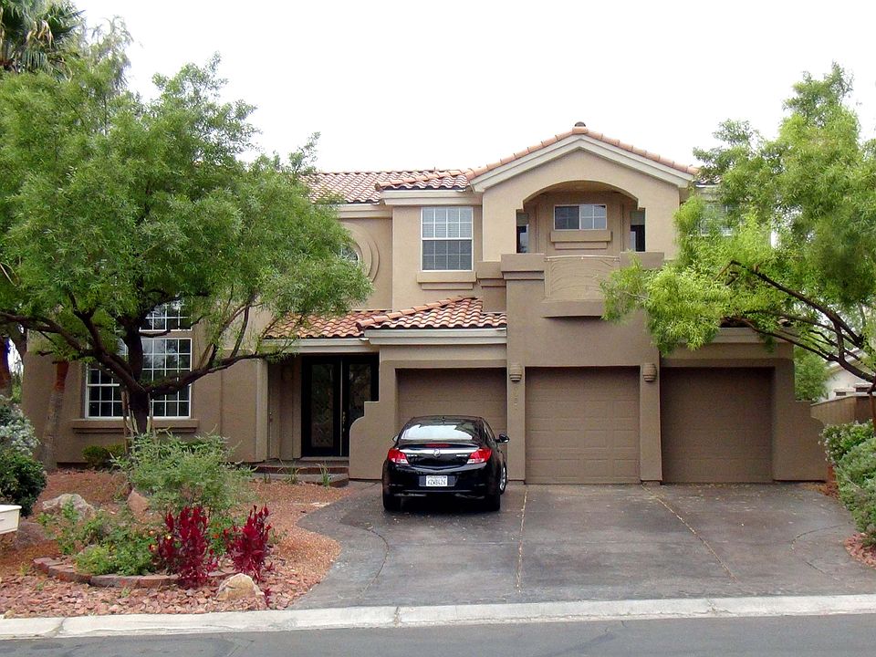 1st image of 8001 Golfers Oasis Dr