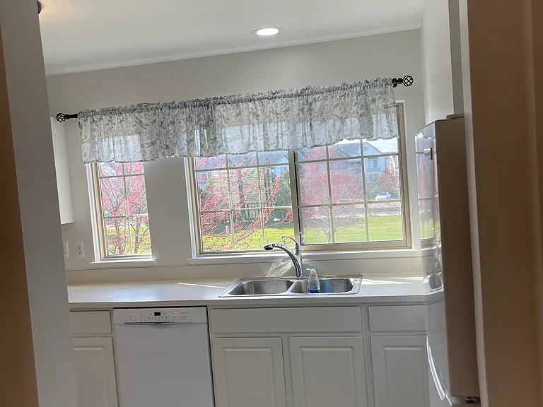 16713 Kensington Dr — Photo 15