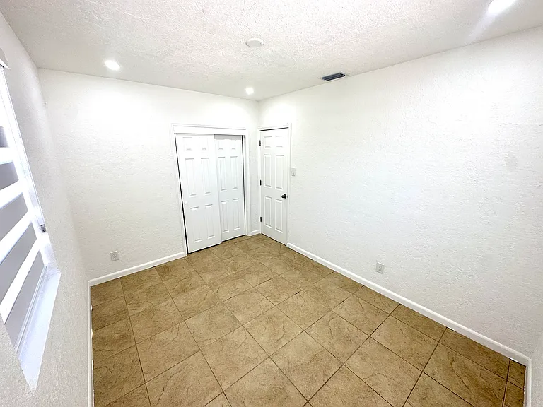 bed room 1