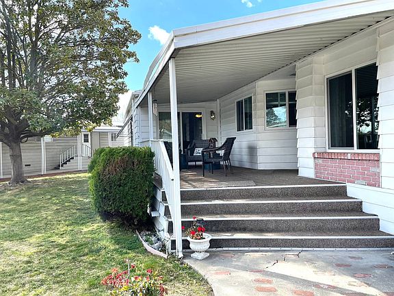 5th image of 116 Davis Ave
