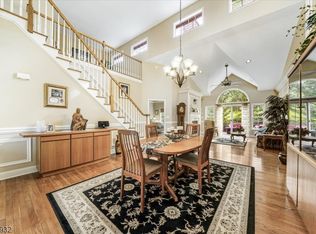 30 Havenhill Rd, Hamburg, NJ 07419