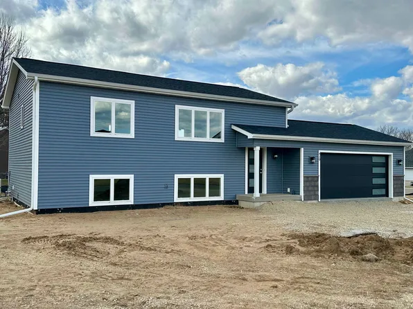 410 Kendra Dr, Rio, WI 53960