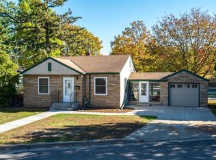 2447 Beverly Rd, Saint Paul, MN 55104