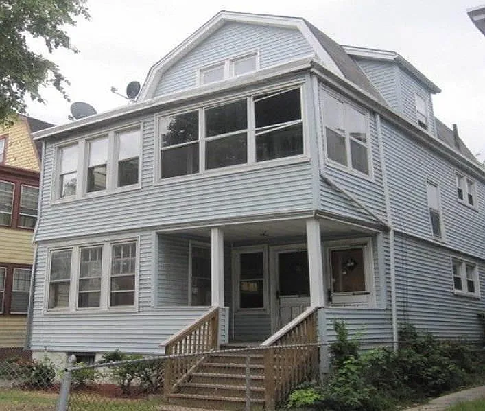 319 Halsted St — Photo 4