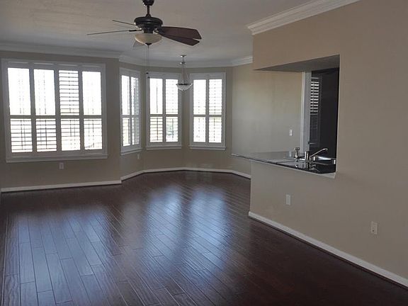 3rd image of 7575 Kirby Dr APT 2404