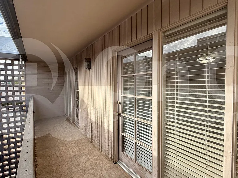 1828 W Tuckey Ln #11 — Photo 15