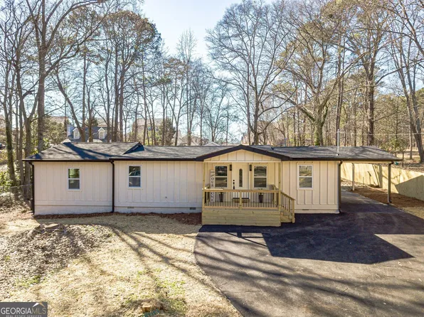 3617 Bob White Ln, Loganville, GA 30052