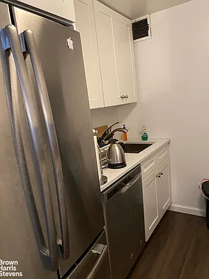 Rented by Brown Harris Stevens | media 16