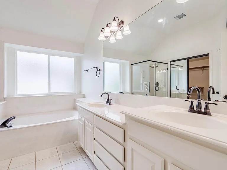 6318 Zadock Woods Dr — Photo 22