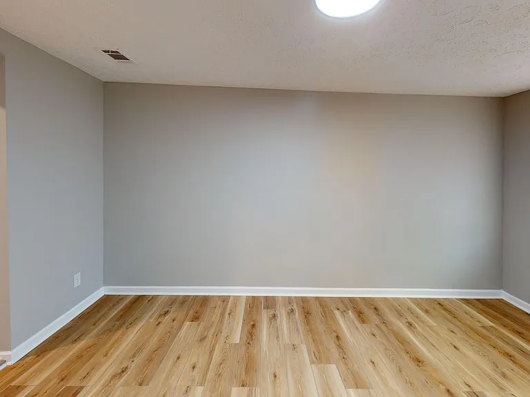 237 S Northington St — Photo 14
