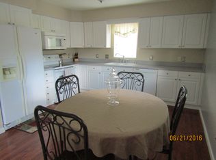 4622 Orvis Dr, Newport, MI 48166