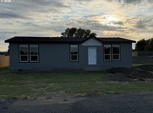 325 N Sloan St, Stanfield, OR 97875