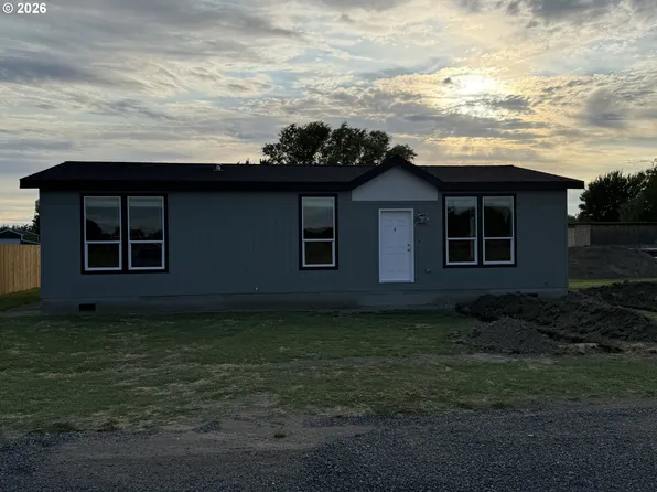 325 N Sloan St, Stanfield, OR 97875