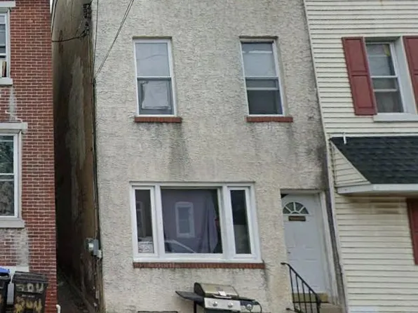 702 E Moore St, Norristown, PA 19401