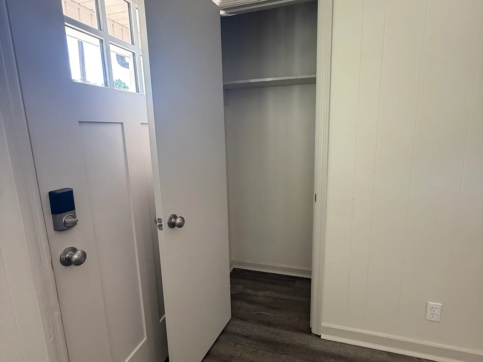 2 bed, 820 sqft, $1,500 — Photo 1