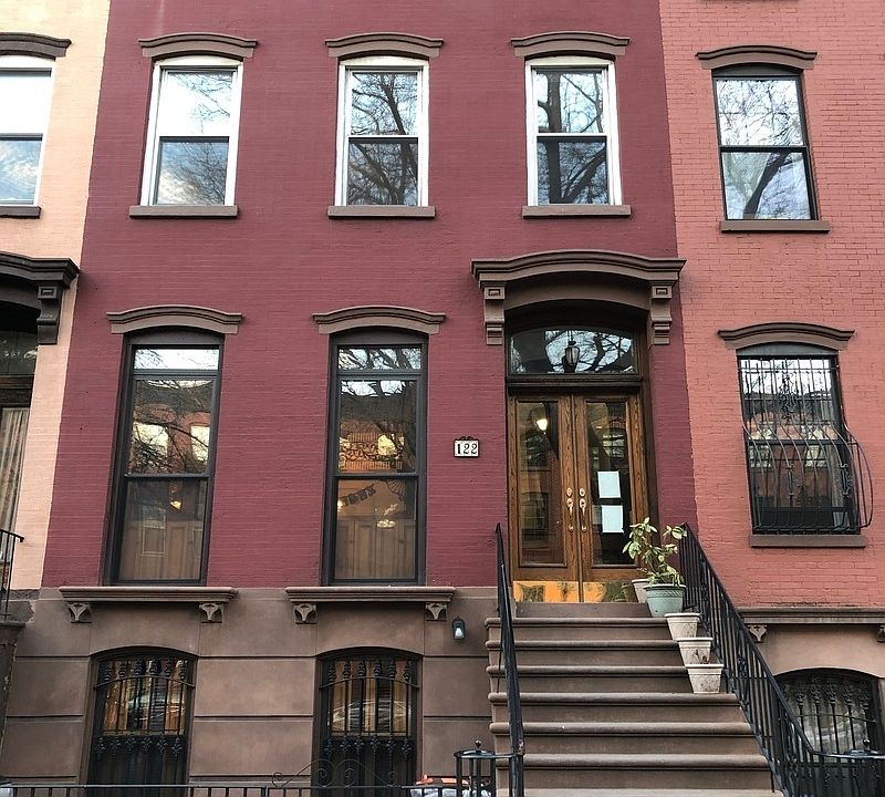 1st image of 122 Saint James Pl APT 4