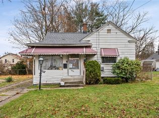 1067 Mercer Ave, Akron, OH 44320