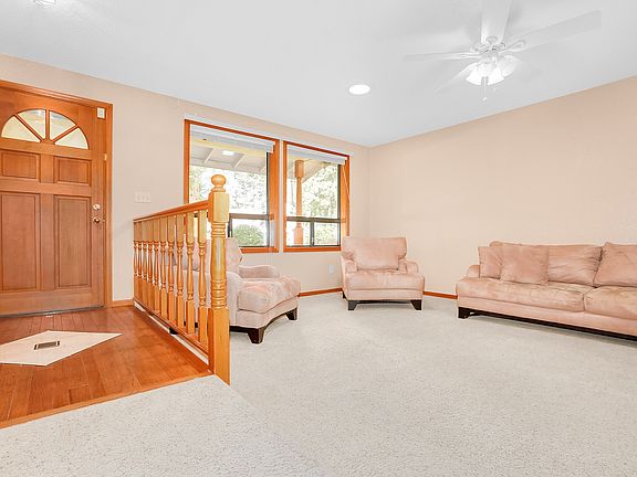 4th image of 9122 164th St E