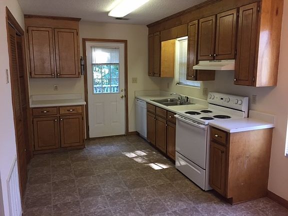 5th image of 103 Hazelwood Ct