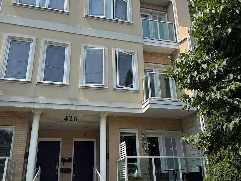 426 Kenneth Ave #3 — Photo 1