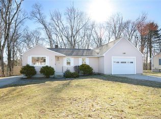 104 Dufault St, Putnam, CT 06260