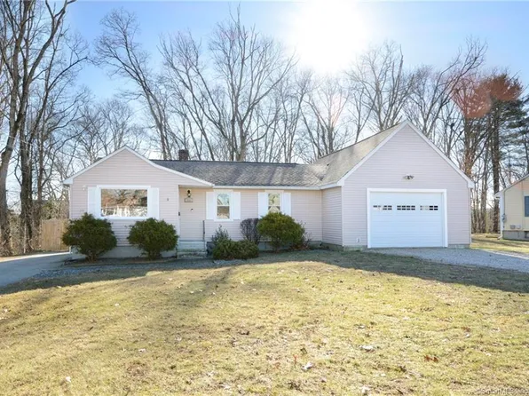 104 Dufault Street, Putnam, CT 06260