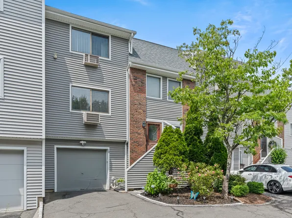 60 Alvord Lane APT 19, Stamford, CT 06902