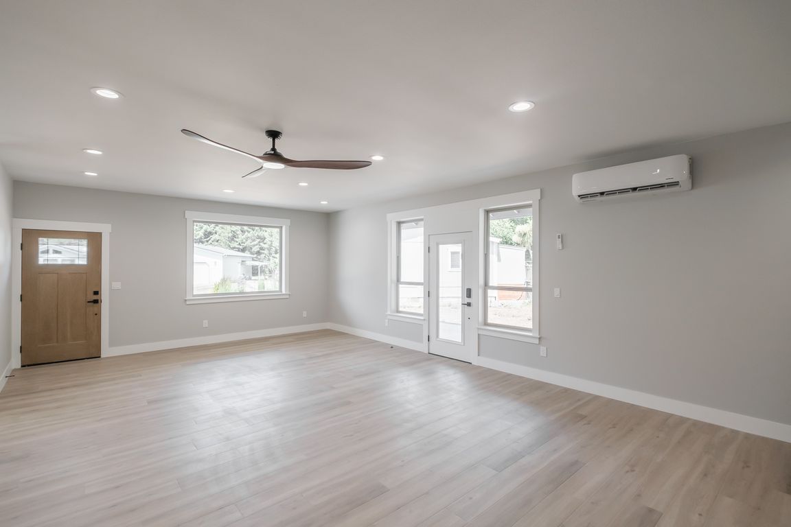 next background image