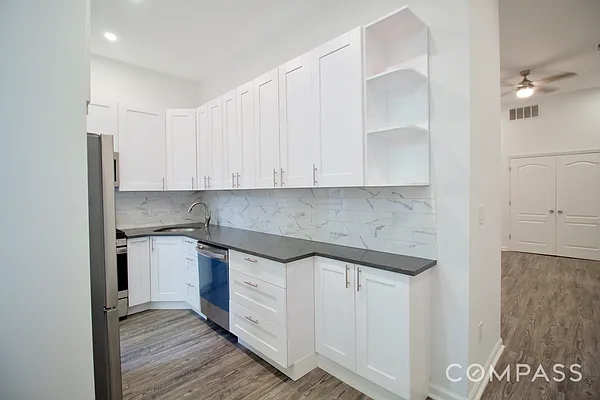 Rented by Compass | media 29