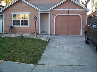 1850 Alberta Ct N, Middleburg, FL 32068