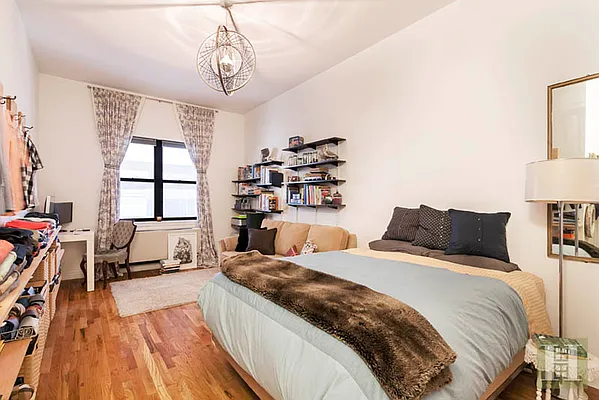 Rented by Halstead Real Estate | media 20