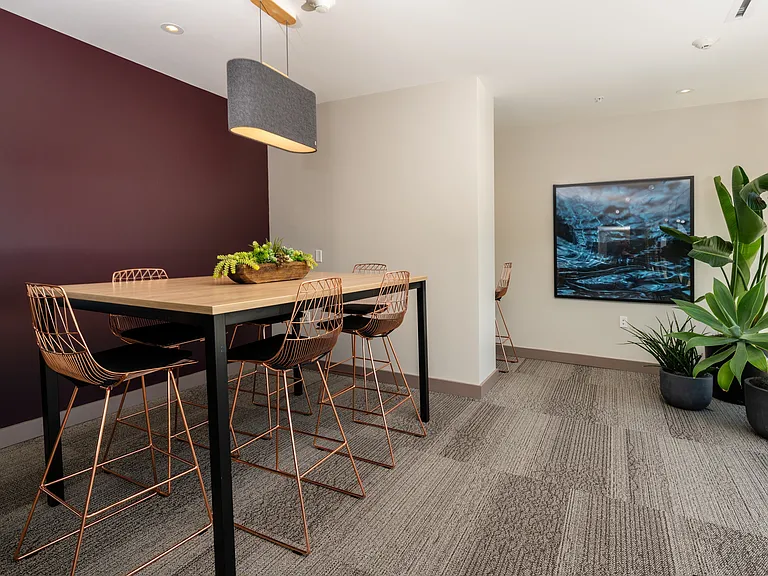 Tan Plaza Apartments — Photo 31