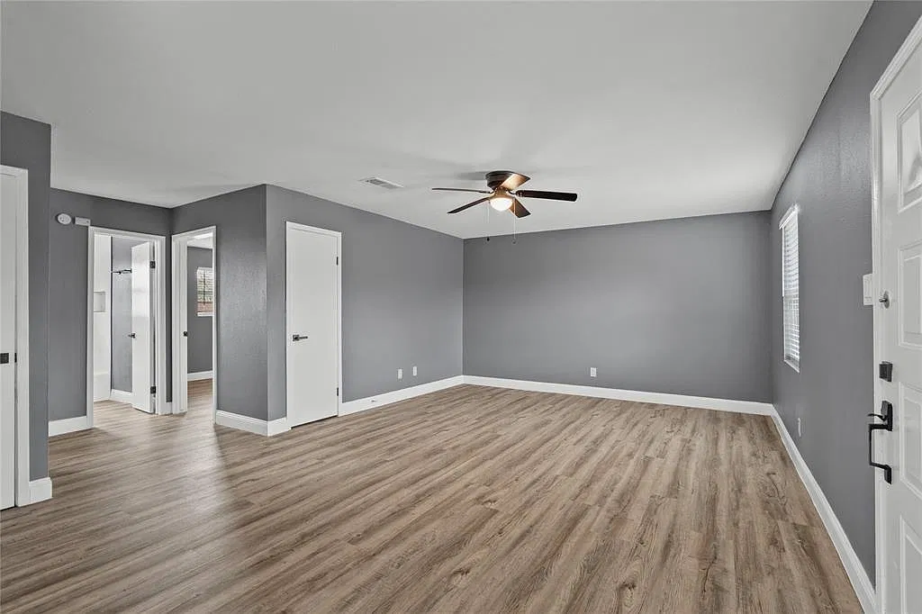 2 bed, 1.0 bath, 930 sqft, $1,150 — Photo 4