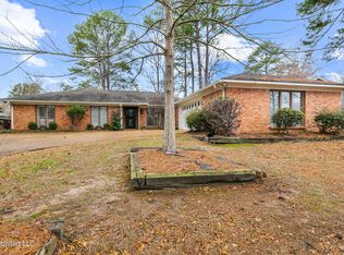 223 Greenfield Pl, Brandon, MS 39047