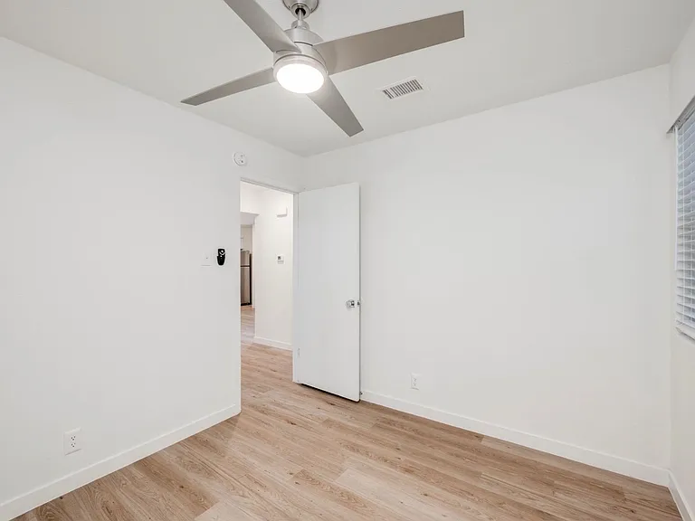 Cedar + Sage — Photo 20
