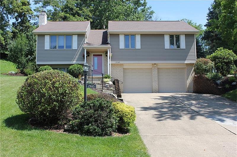 1st image of 2945 Abbey Ln