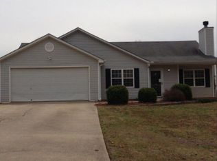 414 Foxdale Rd, Winder, GA 30680