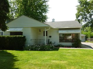 2403 Wilke Rd, Rolling Meadows, IL 60008