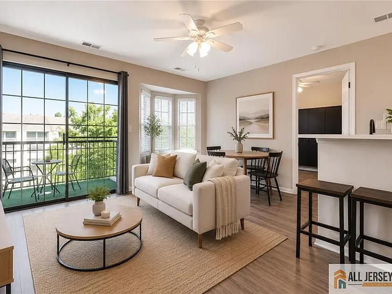 17 Lear Ct — Photo 4
