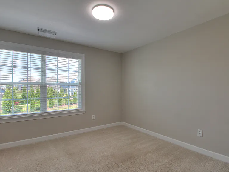 3013 Hamilton Mill Dr — Photo 22