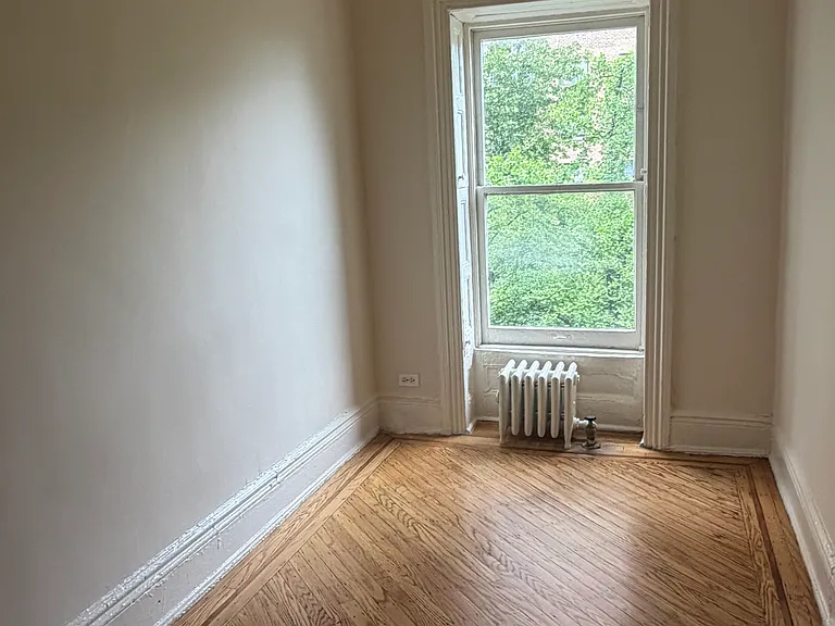 28 Saint James Pl #3-A — Photo 6