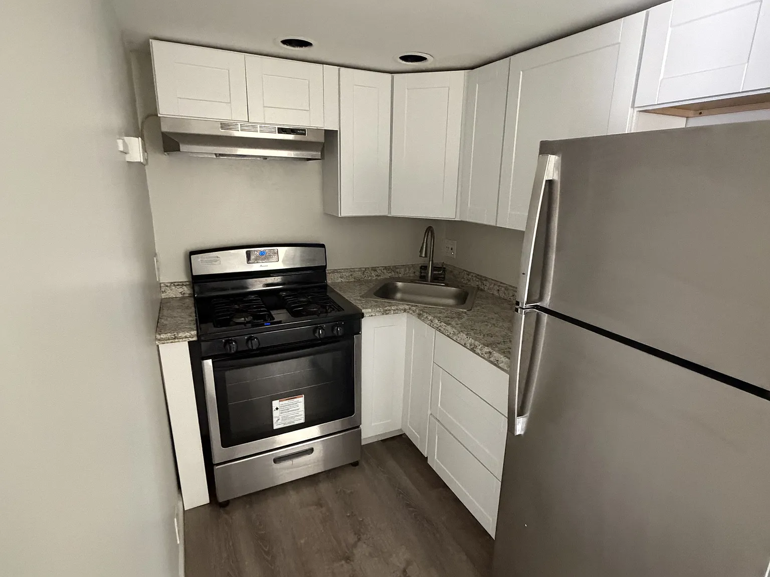7103-7107 Tulip St - 7107 — Photo 3