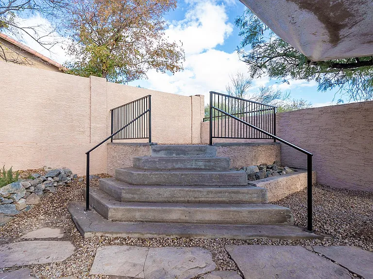 3980 E Graythorn St — Photo 36