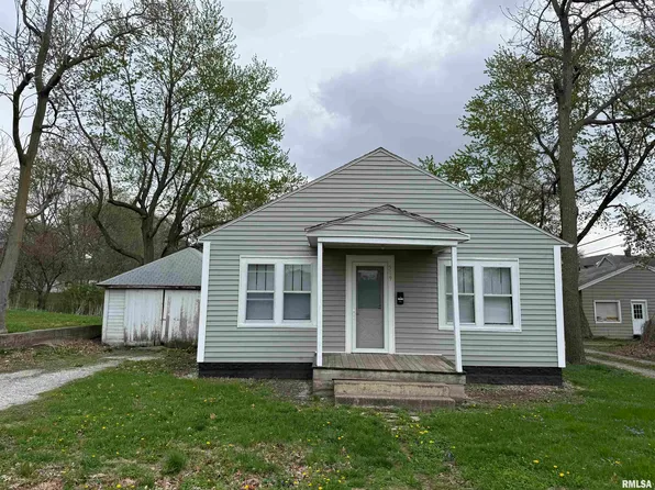 519 N Charles St, Macomb, IL 61455