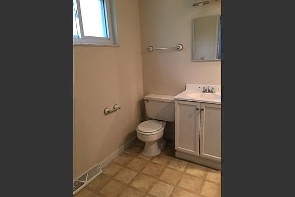 3rd image of 3862 Woodsong Dr