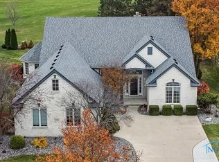 5102 Eagles Landing Dr, Oregon, OH